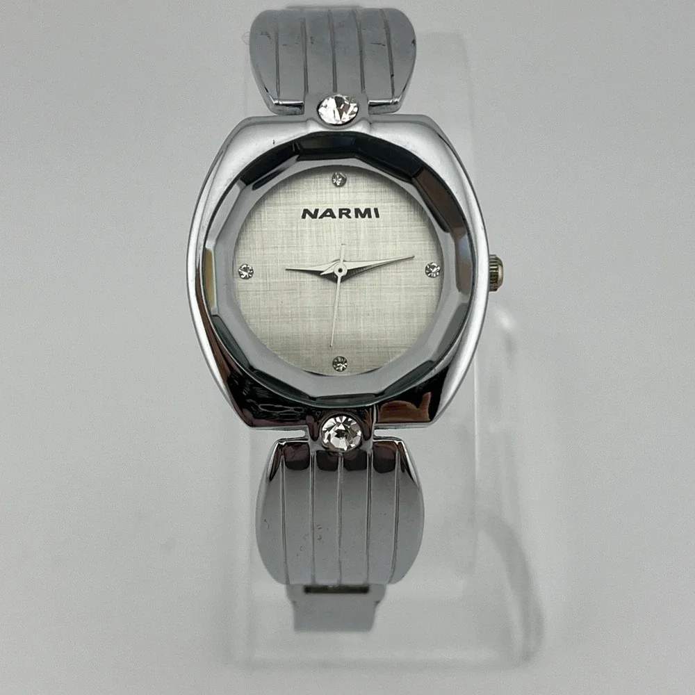 Narmi‎ Watch Women 28mm Case Silver Hinge Bangle Band- New Battery